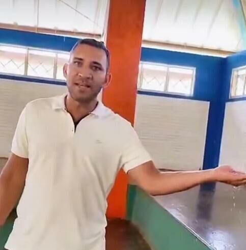 Imagem de compartilhamento para o artigo Descaso com o esporte: Ginásio Municipal alaga e coloca crianças em risco em Chapadão do Sul da MS Todo dia